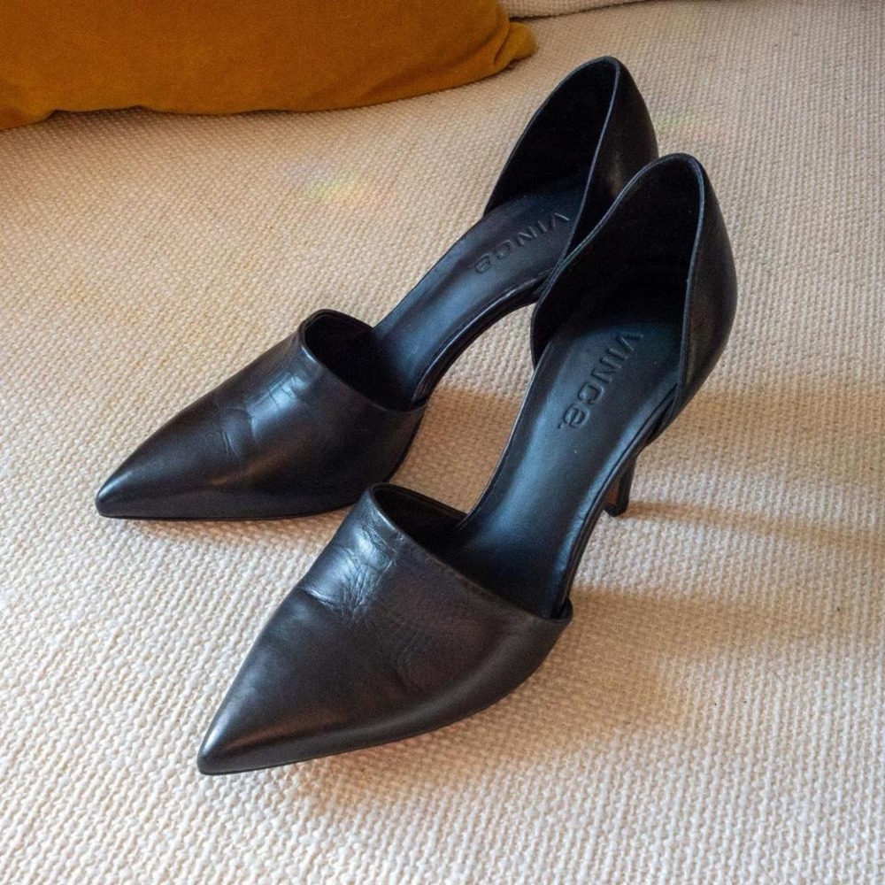 Vince Claire Choked Up Leather D'Orsay Pumps - Picture 2 of 5